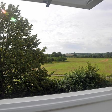 Frankfurt Bed & Breakfast Francfort-sur-le-Main Extérieur photo